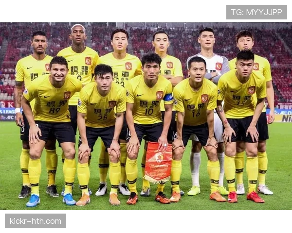 西亚决赛：豪门激战谁能问鼎 亚冠荣耀花落谁家