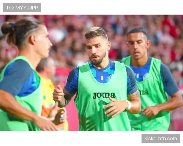 西甲新赛季豪门重组完成,新星闪耀助力球队竞争力全面提升 西甲新赛季豪门重组完成,新星闪耀助力球队竞争力全面提升