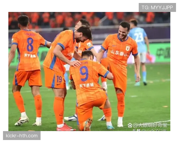 帕雷德斯远射建功，强势助推球队进攻火力升级