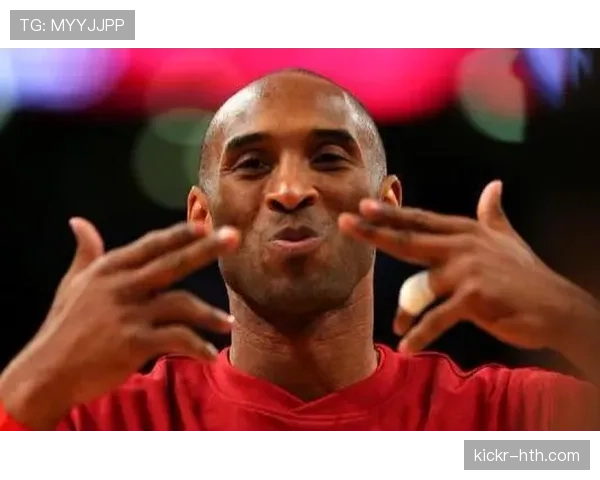 巴洛特利穿着百万大牌倒垃圾，隔壁老王笑不出来了